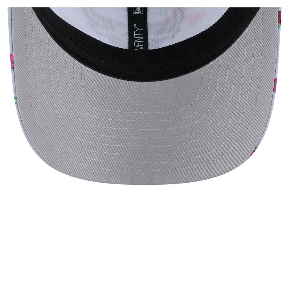 Chicago Bulls Adventure Aloha Pattern 9SEVENTY Stretch-Snap Hat Light Blue/Gray - New Era