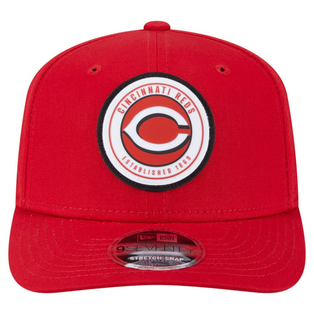 Cincinnati Reds New Era Circle Patch 9SEVENTY Stretch-Snap Hat - Red Hats