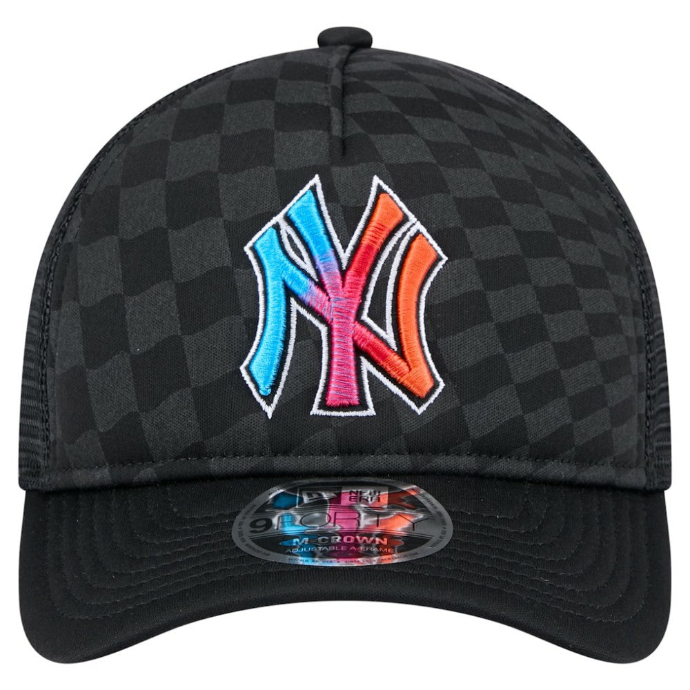 New York Yankees New Era Gradient 9FORTY A-Frame M-Crown Trucker Adjustable Hat - Black Hats