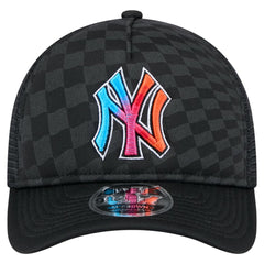 New York Yankees New Era Gradient 9FORTY A-Frame M-Crown Trucker Adjustable Hat - Black Hats