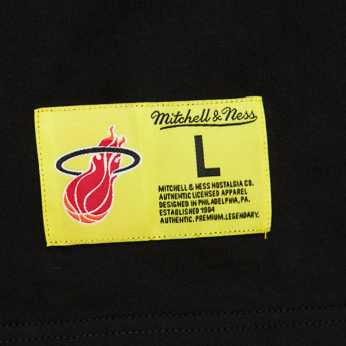 Miami Heat Hardwood Classics Neon Nights Premium T-Shirt Black - Mitchell & Ness