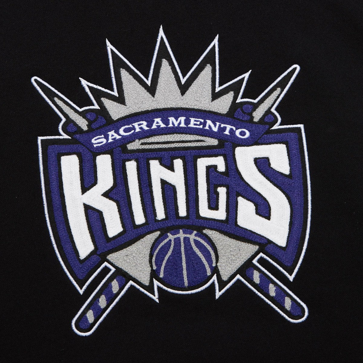Sacramento Kings Chainstitch Applique Vintage Heavyweight Pullover Hoodie Black - Mitchell & Ness
