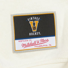 Boston Bruins Mitchell & Ness Women's Logo 3.0 Pullover Sweatshirt - Cream | US 202122451