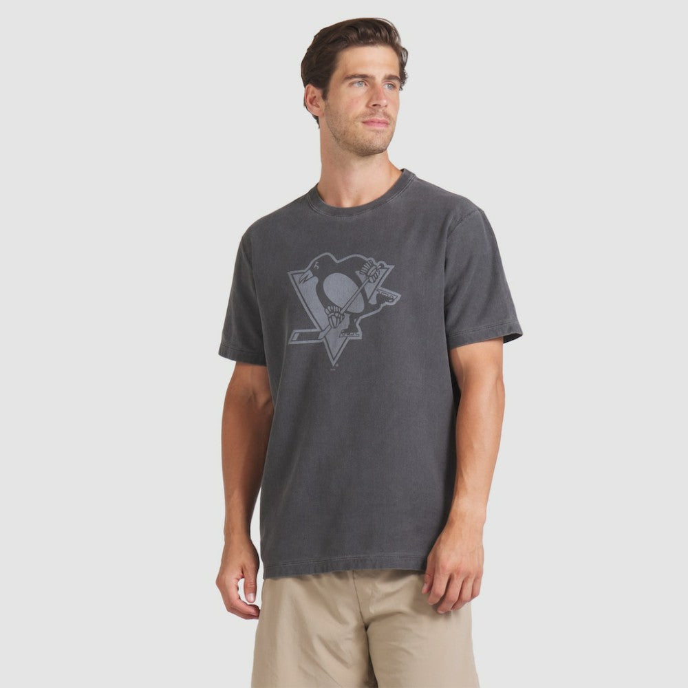 Pittsburgh Penguins Fanatics Made in Canada T-Shirt - Black | US 202144546