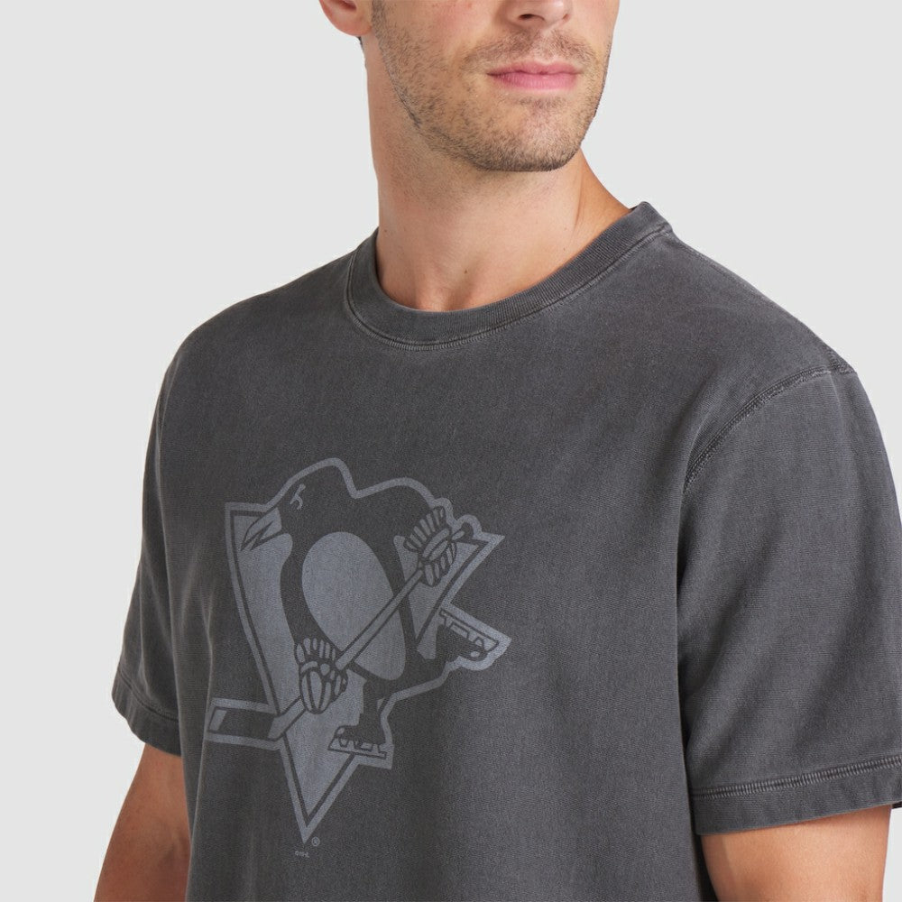 Pittsburgh Penguins Fanatics Made in Canada T-Shirt - Black | US 202144546