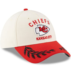 Kansas City Chiefs New Era 2025 NFL Draft 39THIRTY Flex Hat - Cream/Red Hats