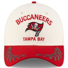 Tampa Bay Buccaneers New Era 2025 NFL Draft 39THIRTY Flex Hat - Cream/Red Hats