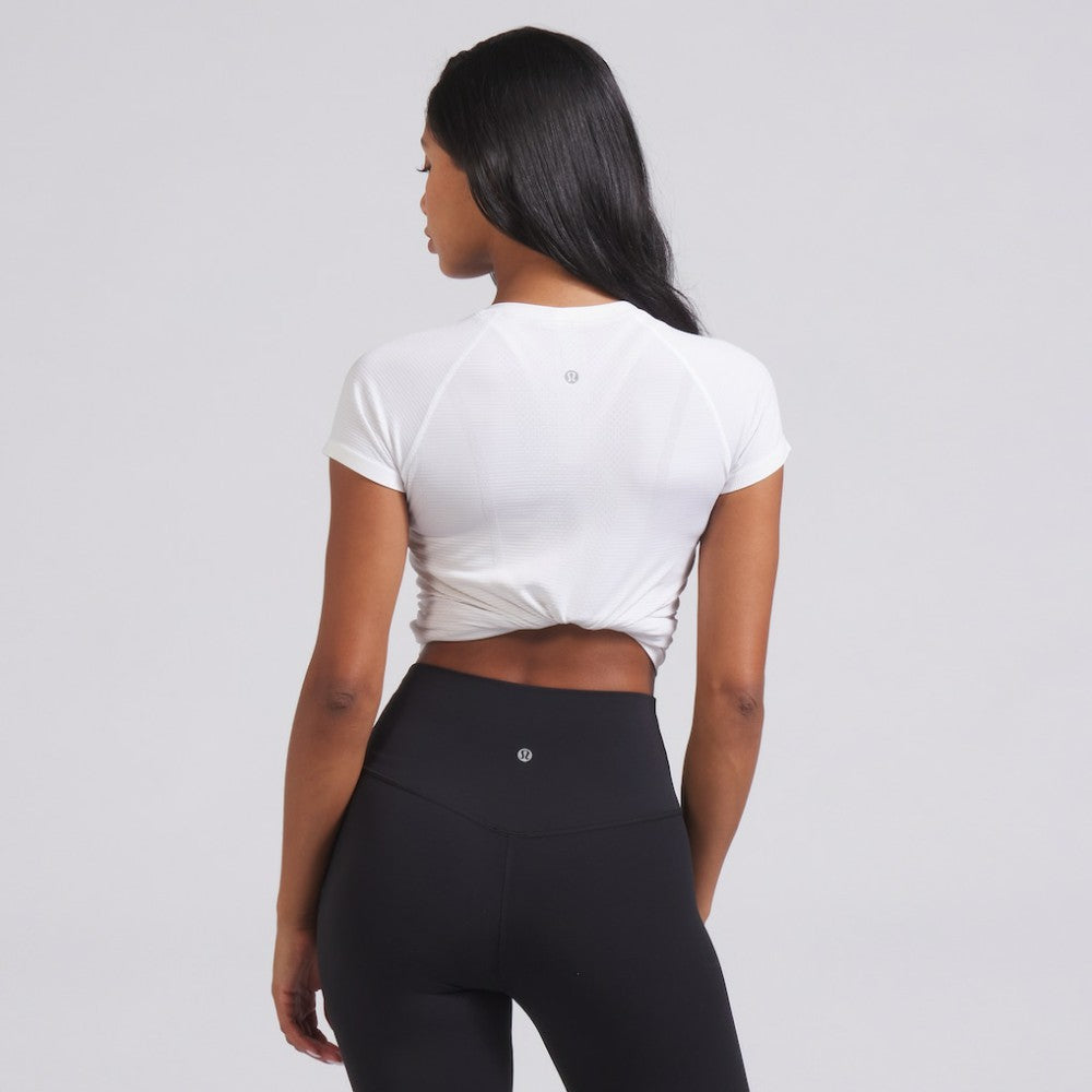 Boston Bruins lululemon Women's Swiftly Tech Short-Sleeve Shirt 2.0 - White | US 202164658