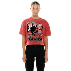 San Francisco 49ers New Era Women's Cropped Boxy Sport Classics Mineral Wash T-Shirt - Scarlet T-shirts