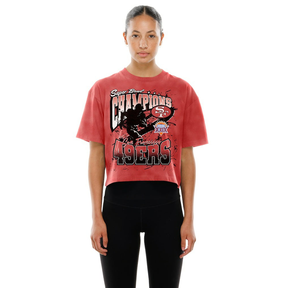 San Francisco 49ers New Era Women's Cropped Boxy Sport Classics Mineral Wash T-Shirt - Scarlet T-shirts