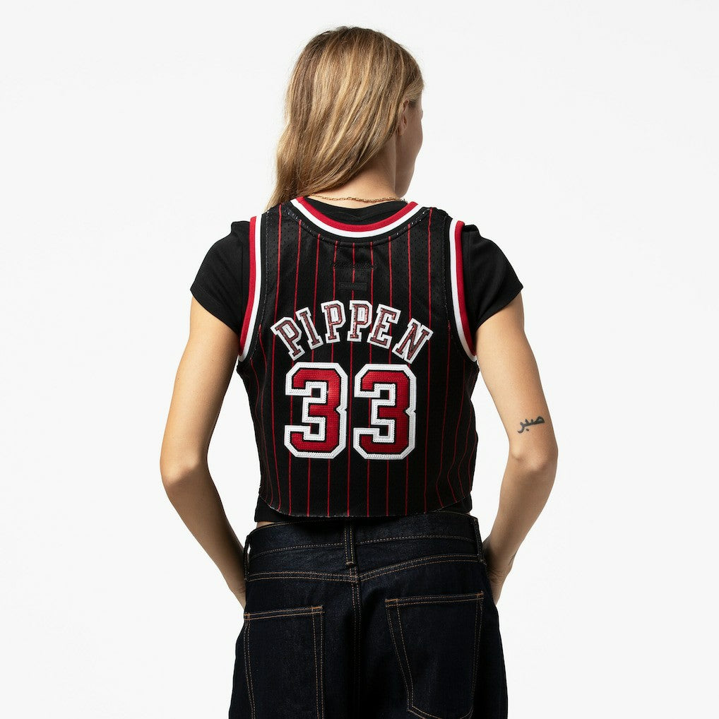 Scottie Pippen Chicago Bulls x DANNIJO Women's Fashion Cropped Basketball Jersey Black - Mitchell & Ness