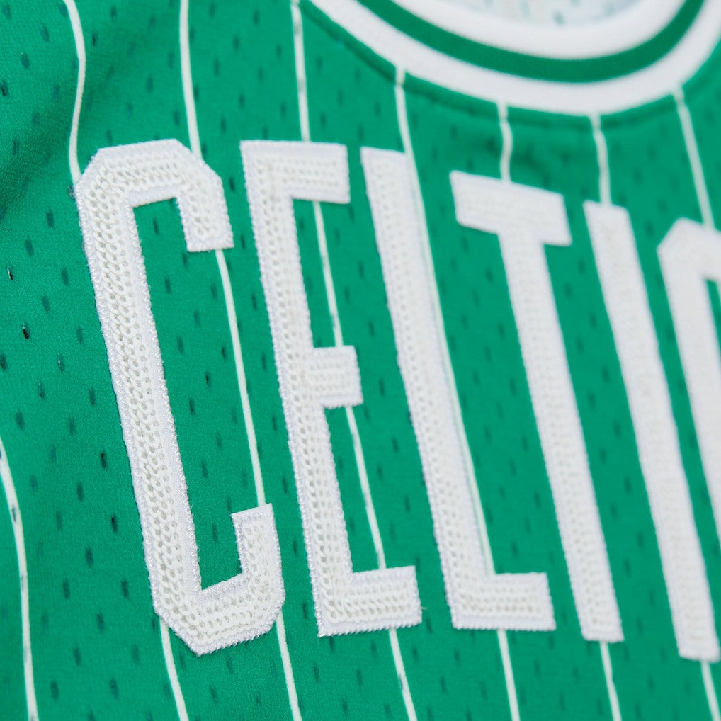 Larry Bird Boston Celtics x DANNIJO Women's Fashion Cropped Basketball Jersey Kelly Green - Mitchell & Ness outlet