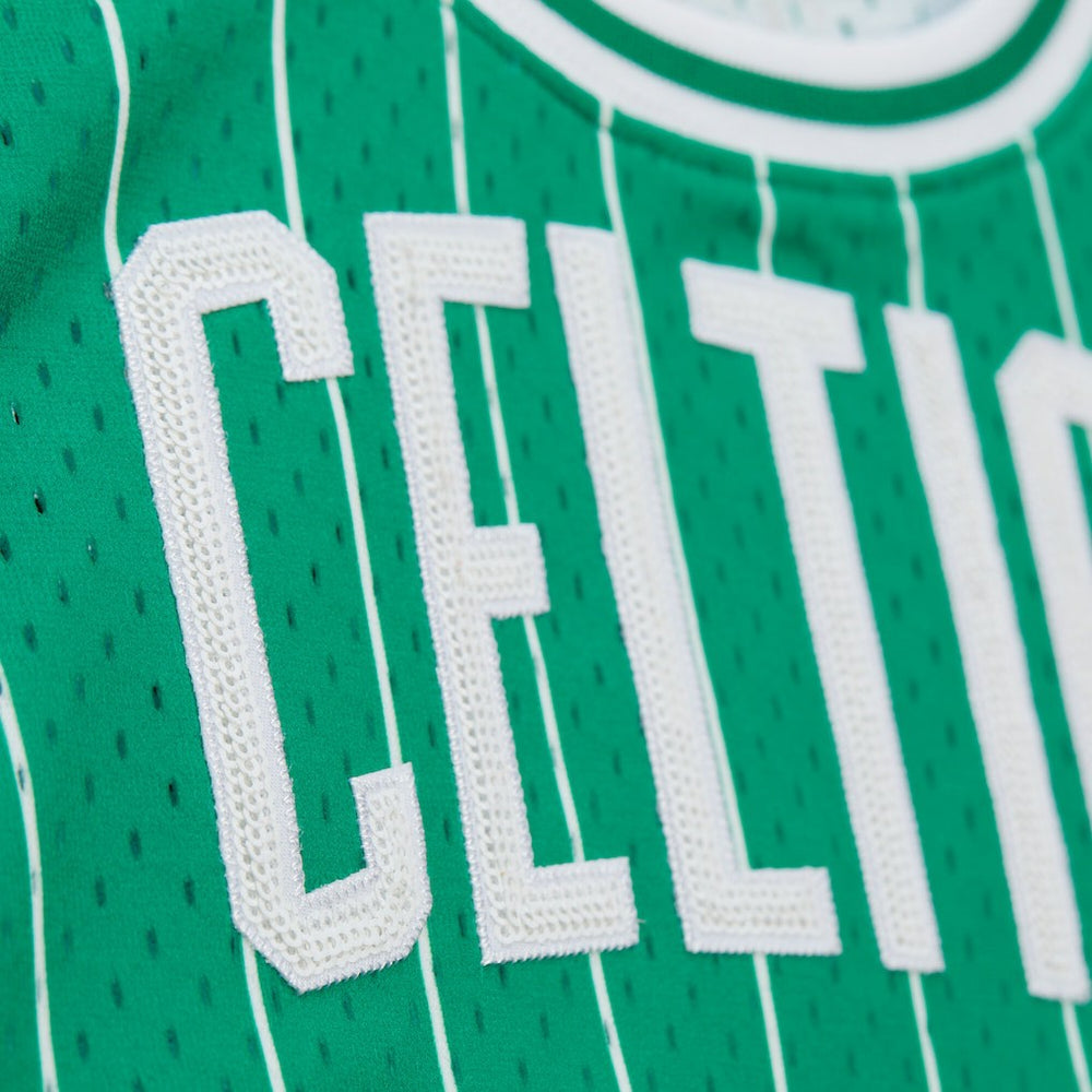 Larry Bird Boston Celtics x DANNIJO Women's Fashion Cropped Basketball Jersey Kelly Green - Mitchell & Ness outlet