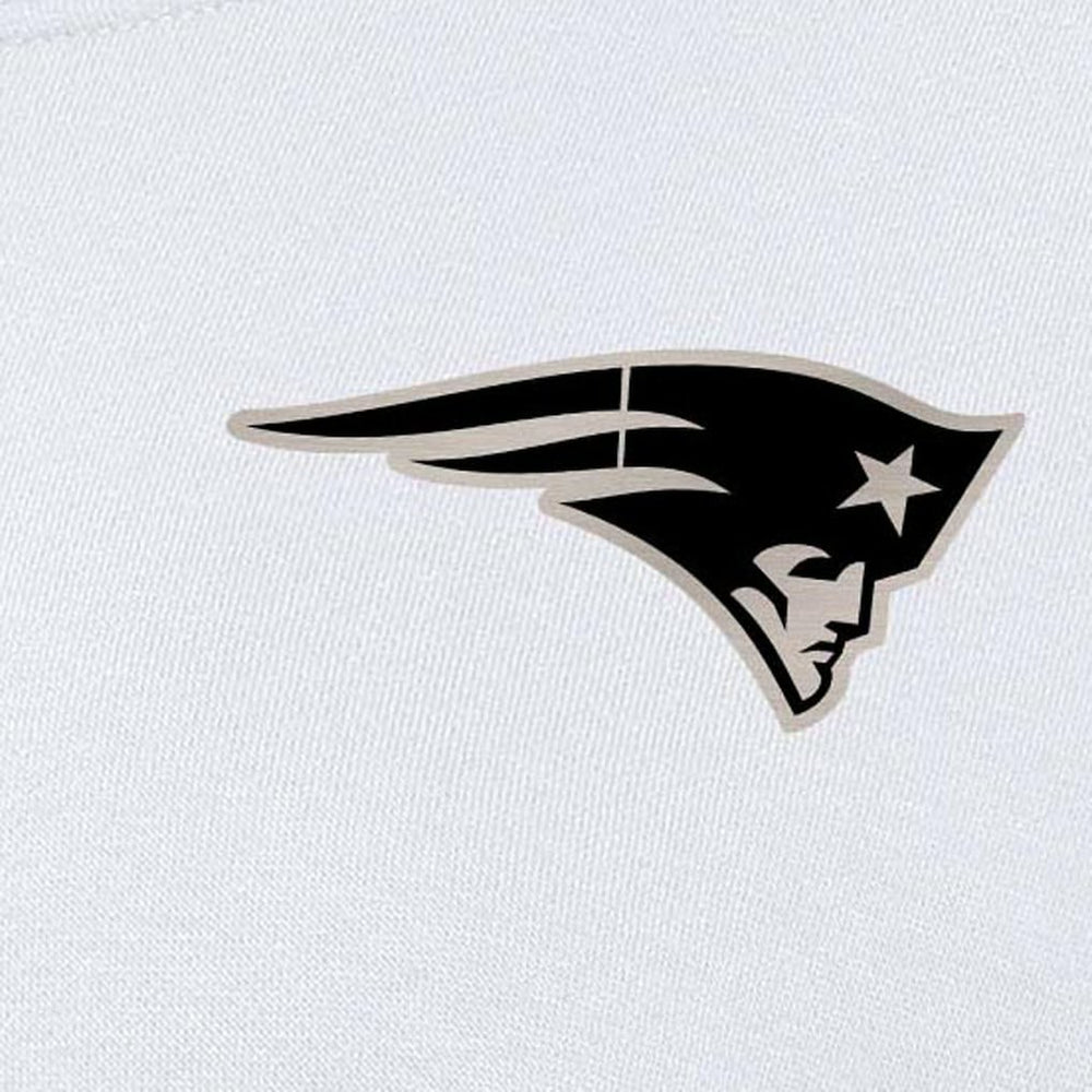 New England Patriots Antigua Women's Victory Pullover Sweatshirt - White Pullover