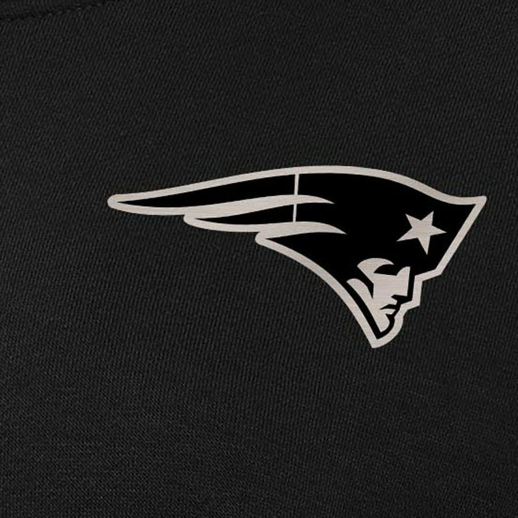 New England Patriots Antigua Women's Victory Pullover Sweatshirt - Black Pullover