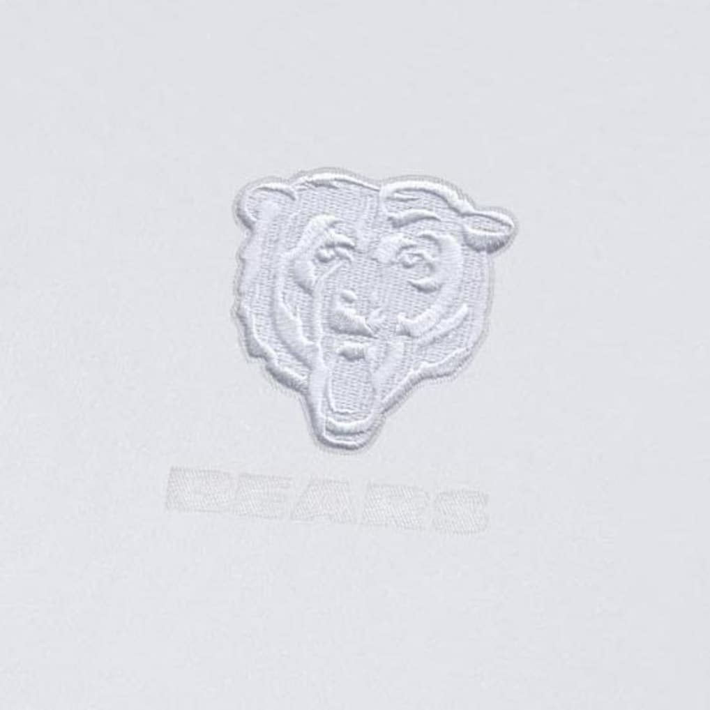 Chicago Bears Antigua Intent Quarter-Zip Jacket - White Jackets