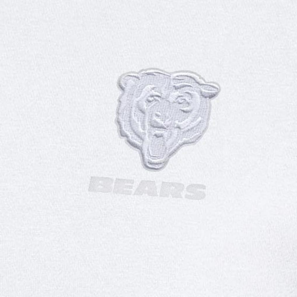 Chicago Bears Antigua Victory Quarter-Zip Top - White Tops