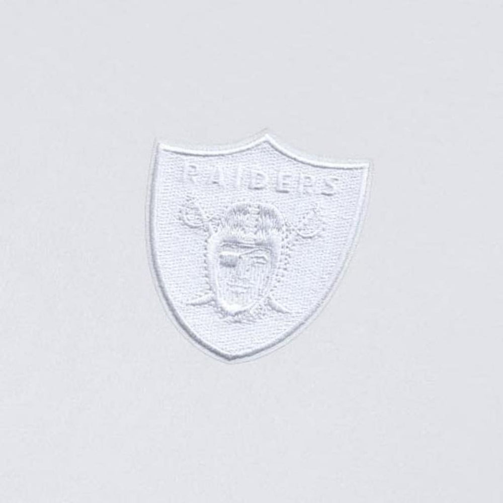 Las Vegas Raiders Antigua Intent Quarter-Zip Top - White Tops