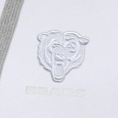 Chicago Bears Antigua Women's Victory Pullover Hoodie - White Hoodies