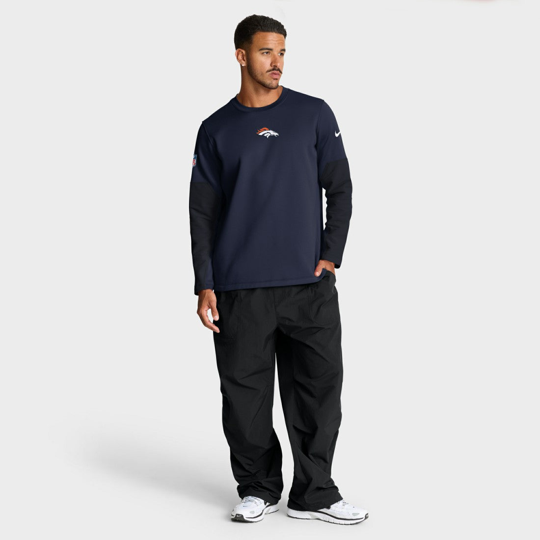 Denver Broncos Sideline Coach Therma-FIT Long Sleeve T-Shirt - Navy T-shirts