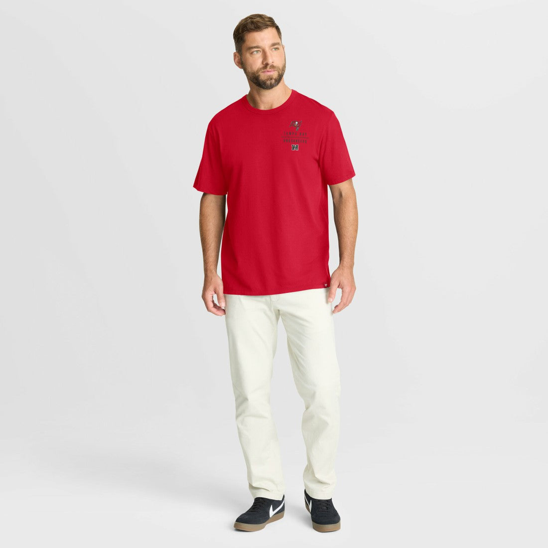 Tampa Bay Buccaneers Passing Pocket Legacy T-Shirt - Red T-shirts