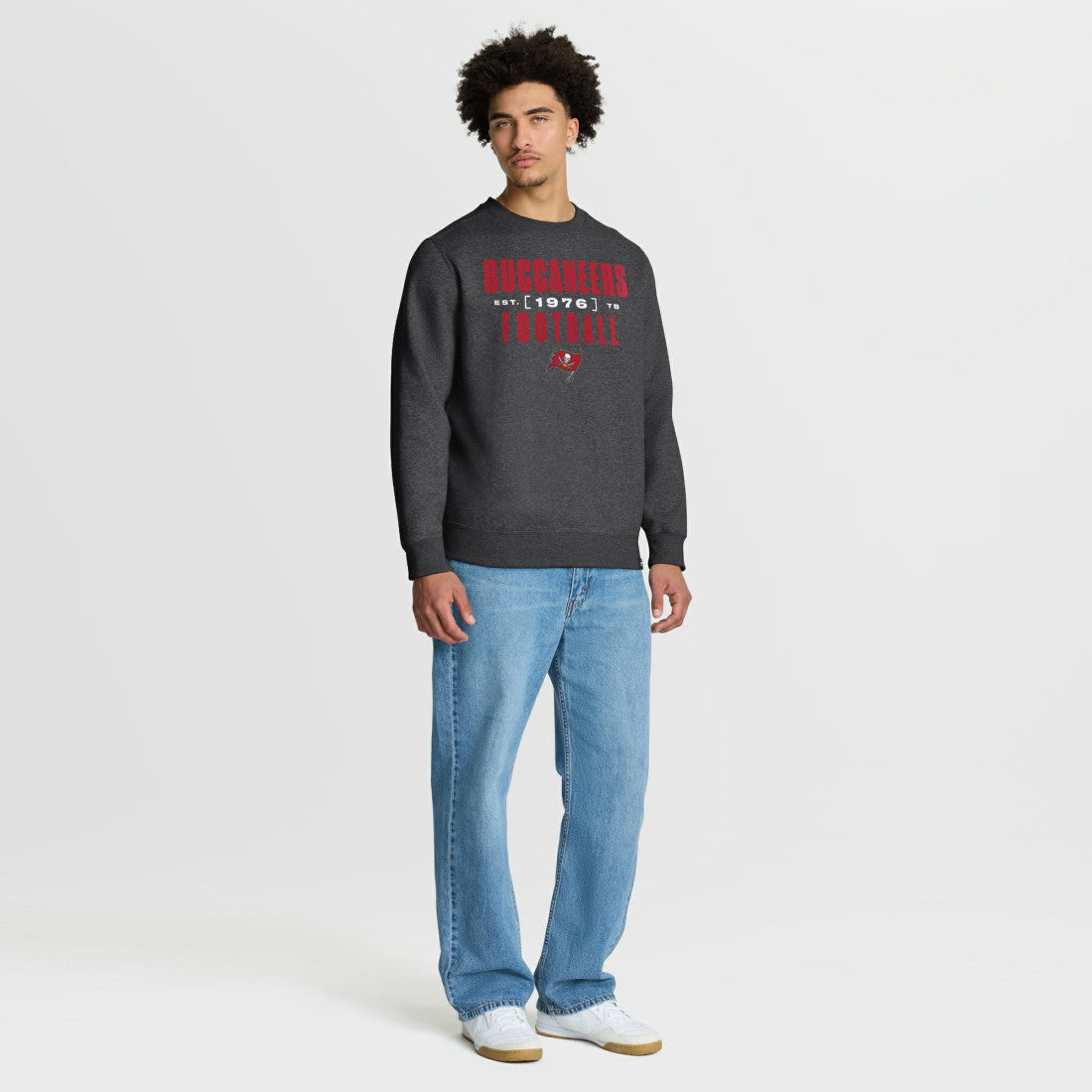 Tampa Bay Buccaneers Powerful Throw Legacy Pullover Sweatshirt - Heather Pewter Pullover