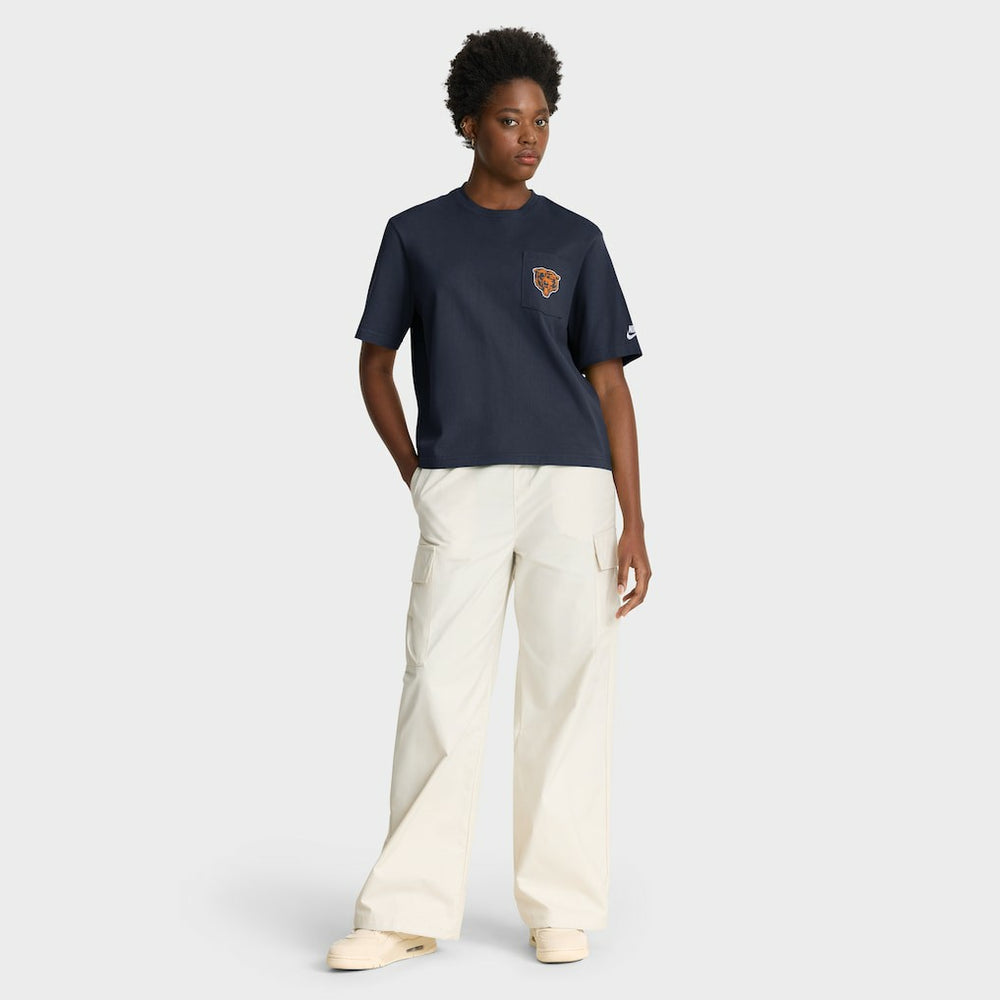 Chicago Bears Women's Rewind Pocket Boxy T-Shirt - Navy T-shirts