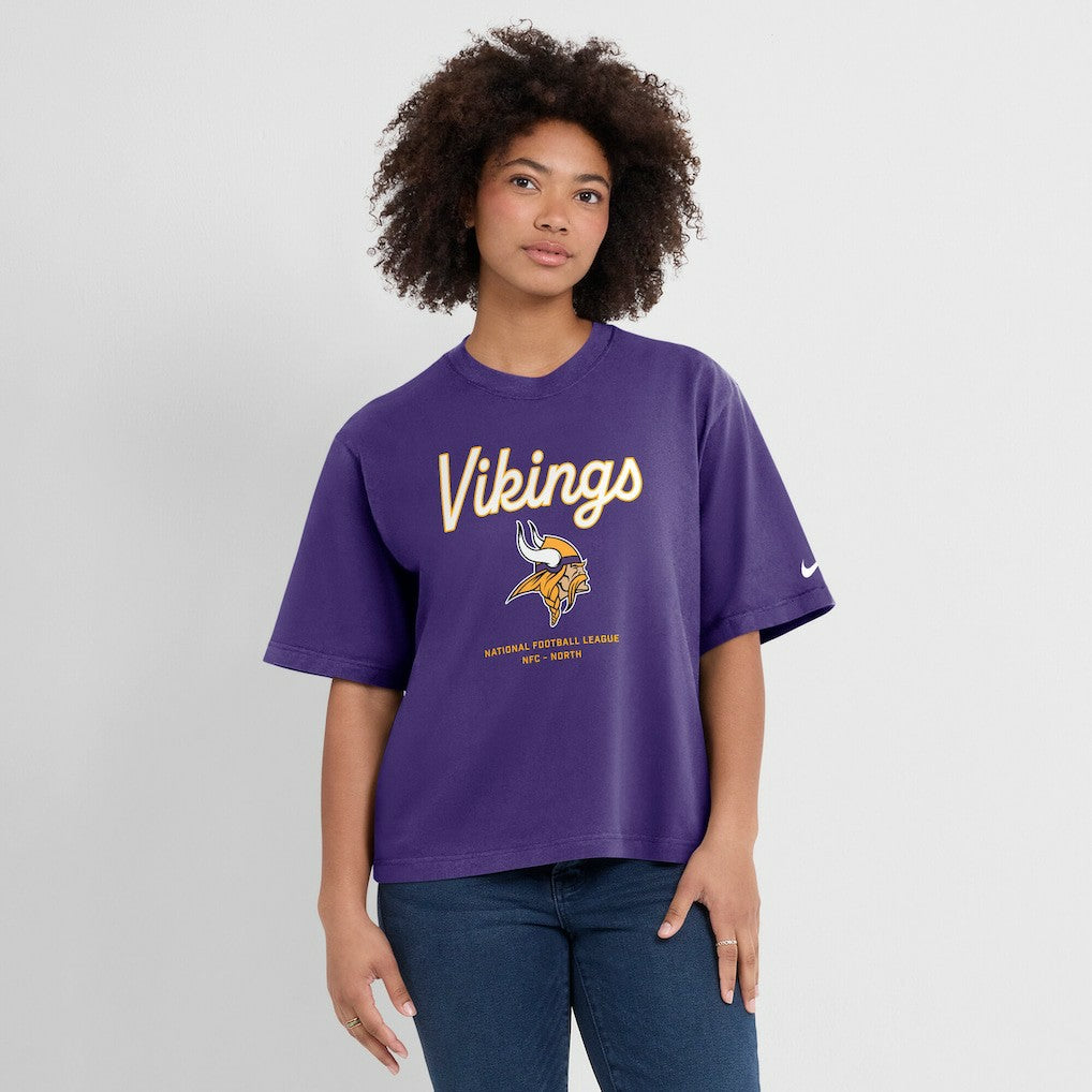 Minnesota Vikings Women's Essential Script Relaxed Boxy T-Shirt - Purple T-shirts