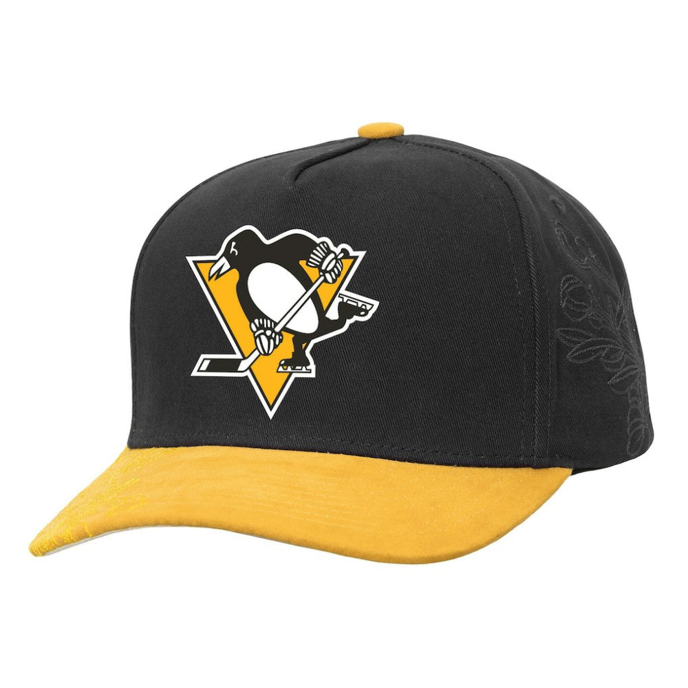 Pittsburgh Penguins Mitchell & Ness May Flowers Pro Crown Adjustable Hat - Black/Gold | US 202492210