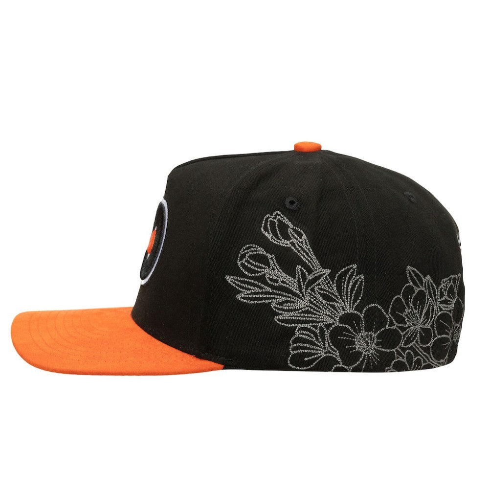 Philadelphia Flyers Mitchell & Ness May Flowers Pro Crown Adjustable Hat - Black/Orange | US 202492215