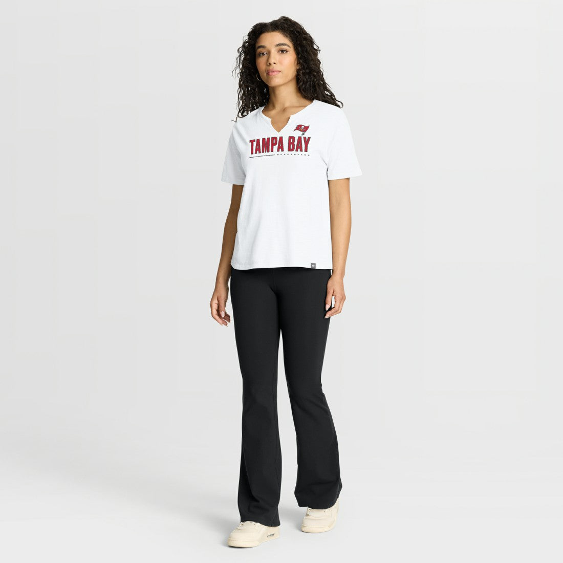 Tampa Bay Buccaneers Women's Redzone Slub Boxy T-Shirt - White T-shirts