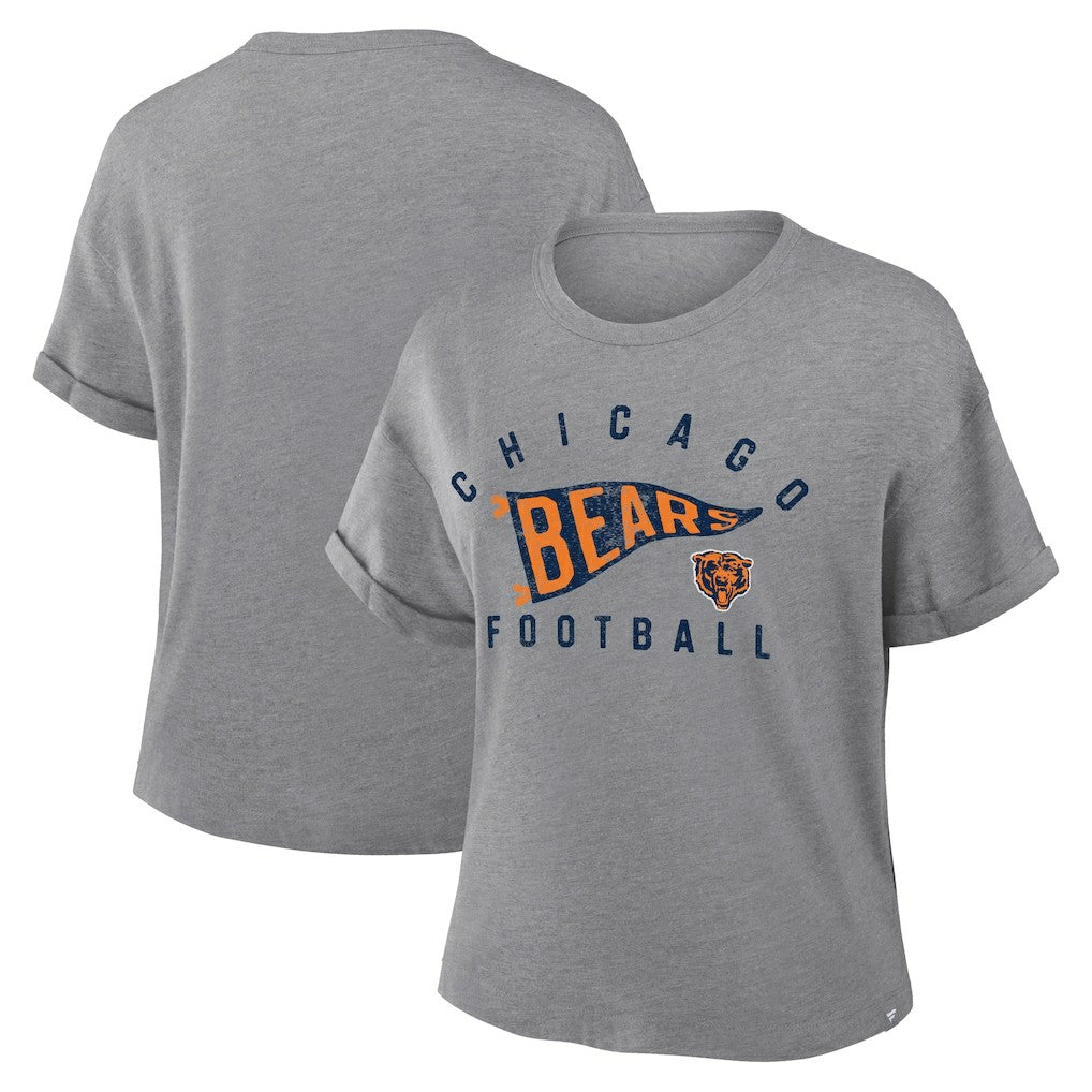 Chicago Bears Women's Pennant Wave Tribute Tri-Blend Boxy T-Shirt - Heather Gray T-shirts