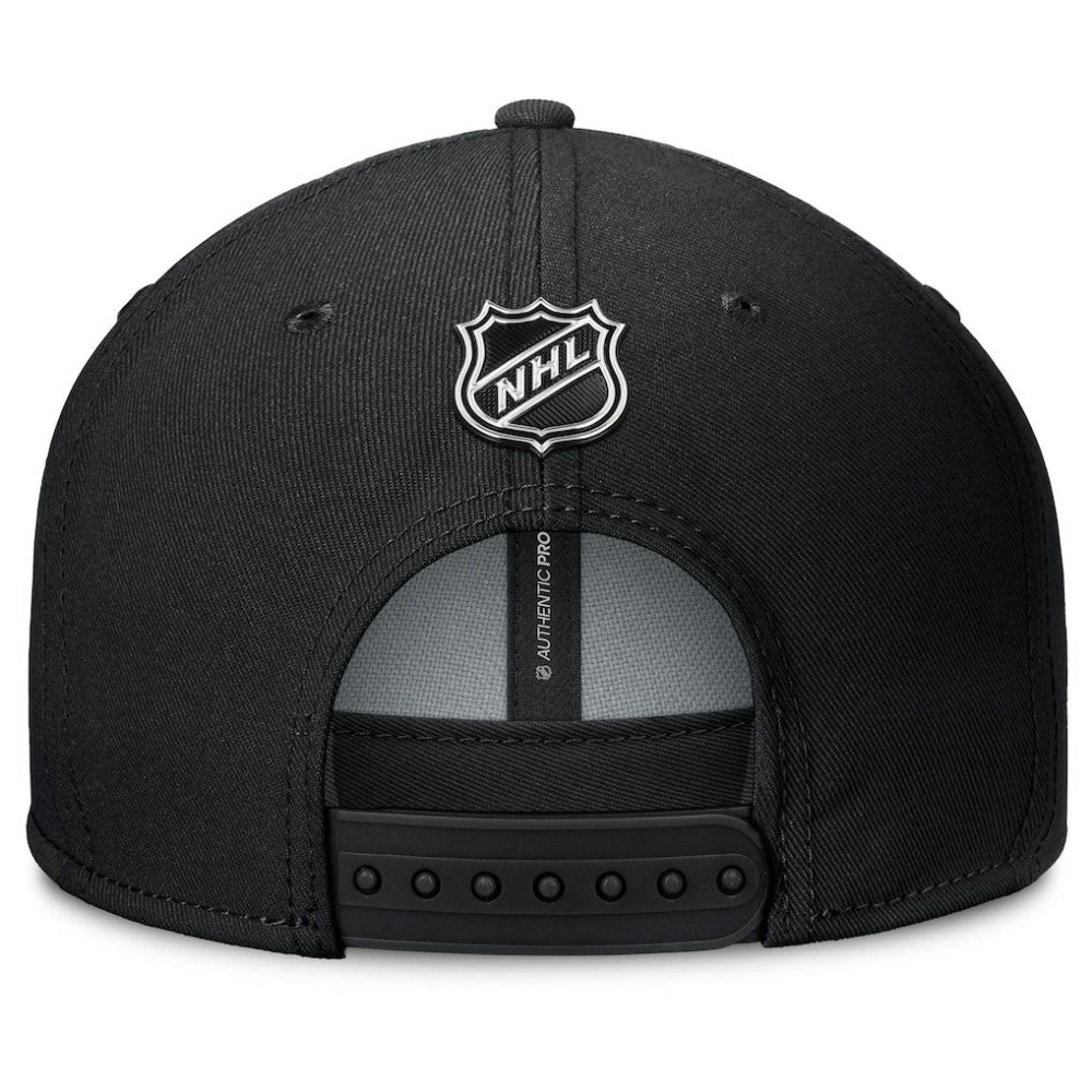 Boston Bruins Fanatics Authentic Pro Rink Lockup Snapback Hat - Black | US 202499176