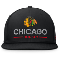 Chicago Blackhawks Fanatics Authentic Pro Rink Lockup Snapback Hat - Black | US 202499177