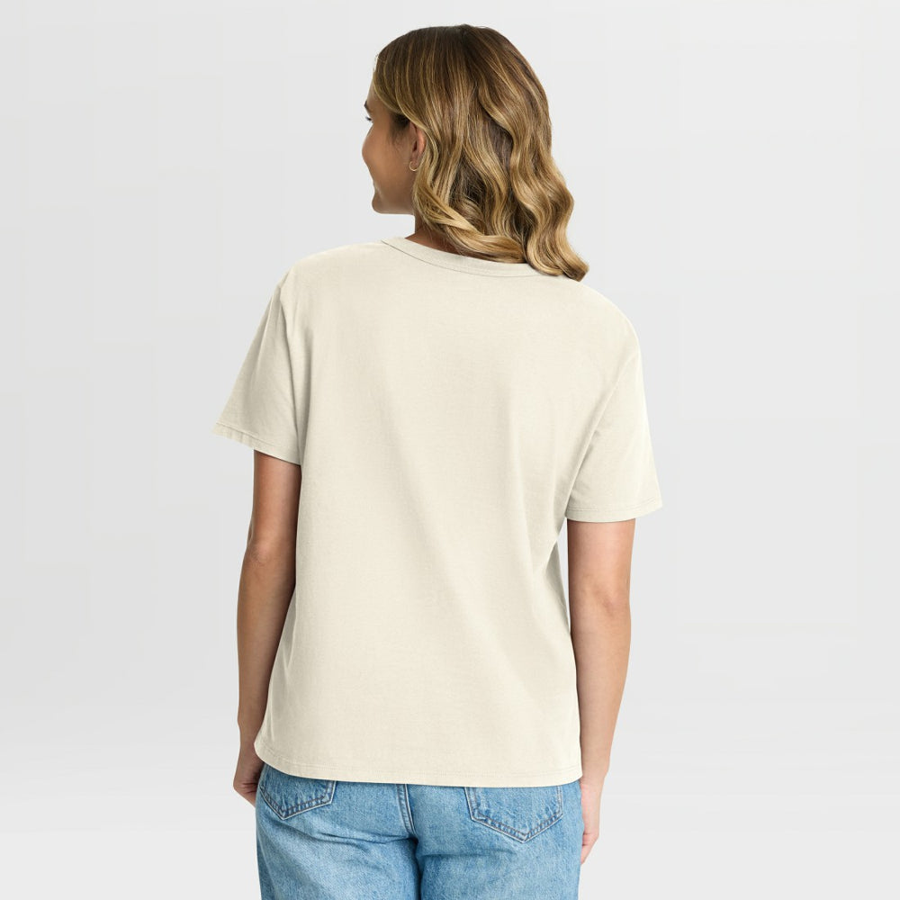 Tampa Bay Buccaneers Women's Dove Legacy T-Shirt - Cream T-shirts