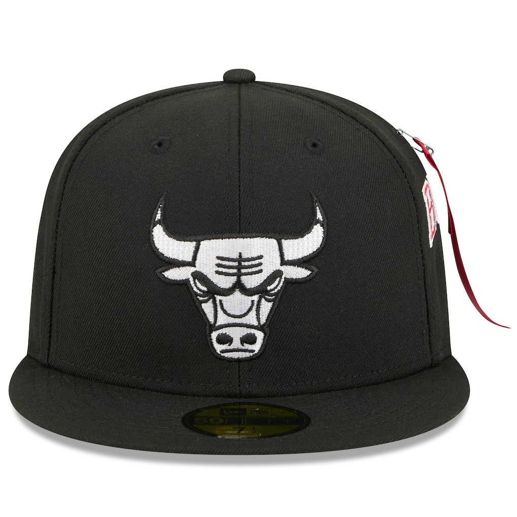 Chicago Bulls x Alpha Industries 59FIFTY Fitted Hat Black - New Era