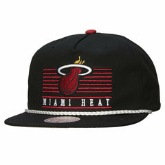Miami Heat Ascend Deadstock Snapback Hat Black - Mitchell & Ness