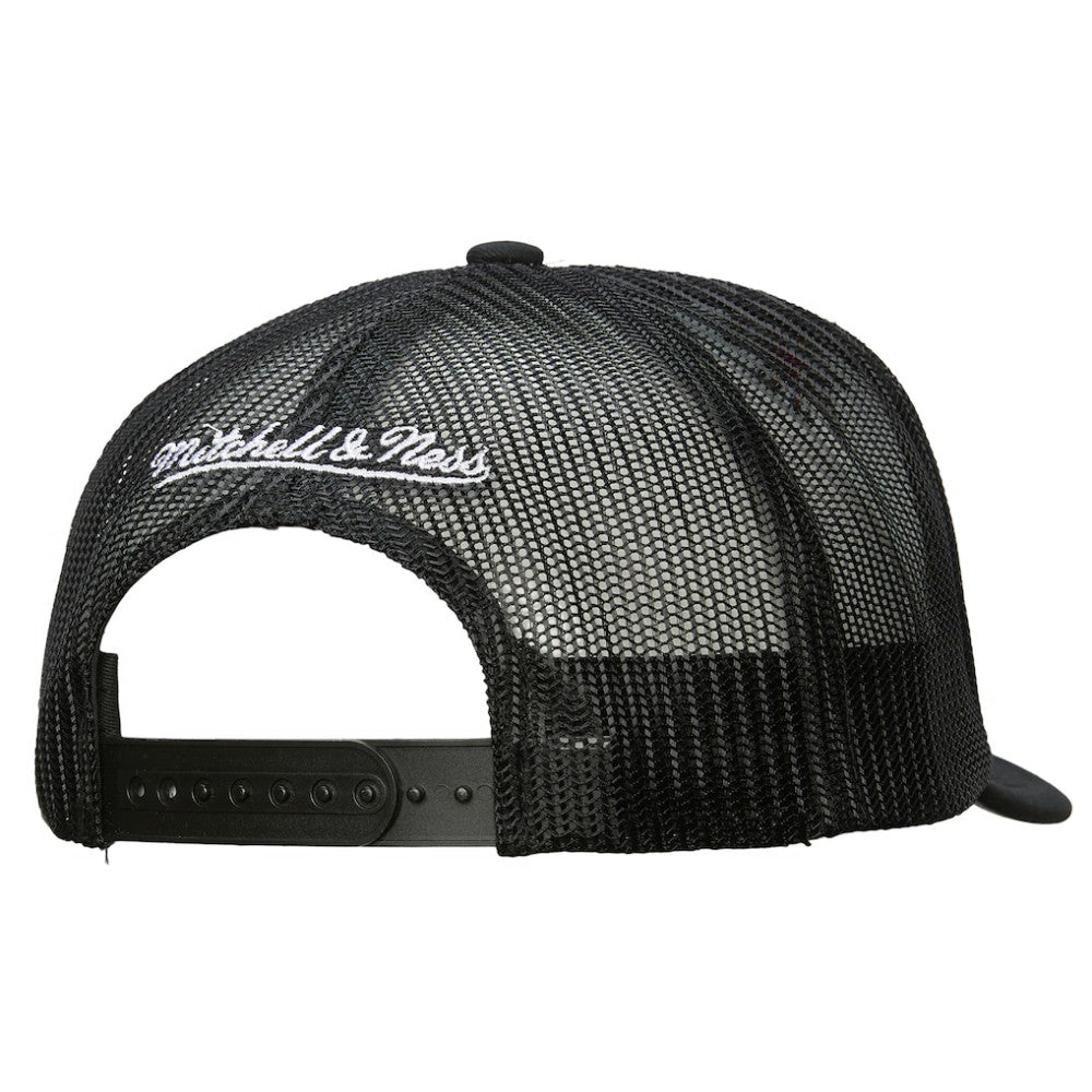Vegas Golden Knights Mitchell & Ness Gridlock Trucker Adjustable Hat - White/Black | US 202545044