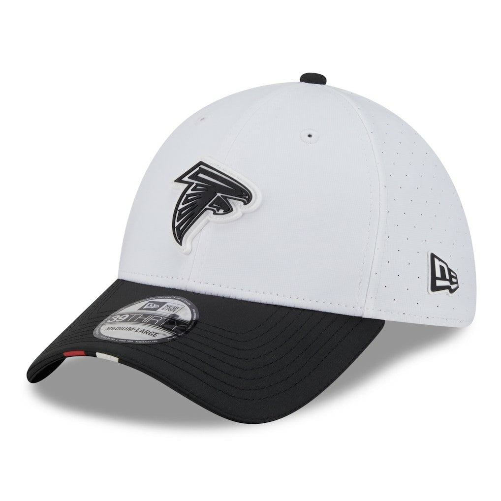 Atlanta Falcons New Era 2025 NFL Training Camp 39THIRTY Flex Hat - White/Black Hats