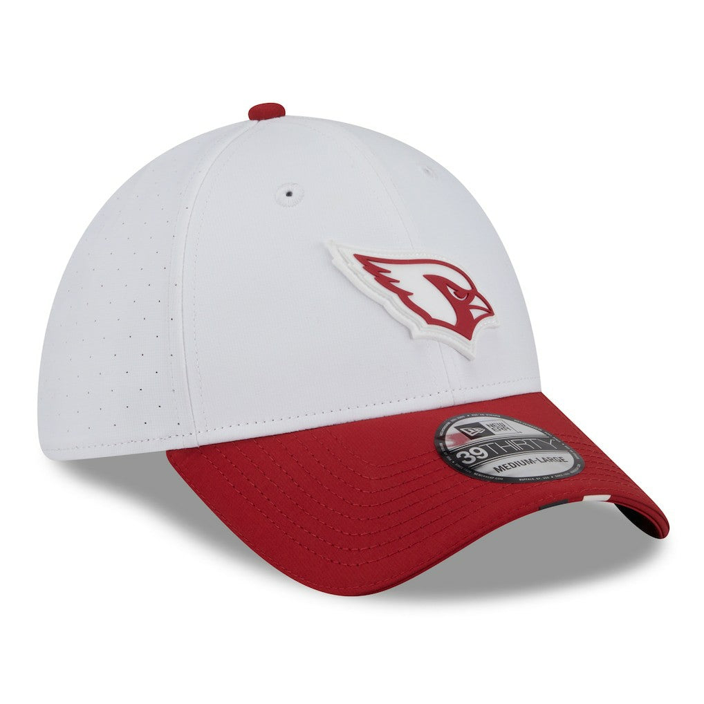 Arizona Cardinals New Era 2025 NFL Training Camp 39THIRTY Flex Hat - White/Cardinal Hats