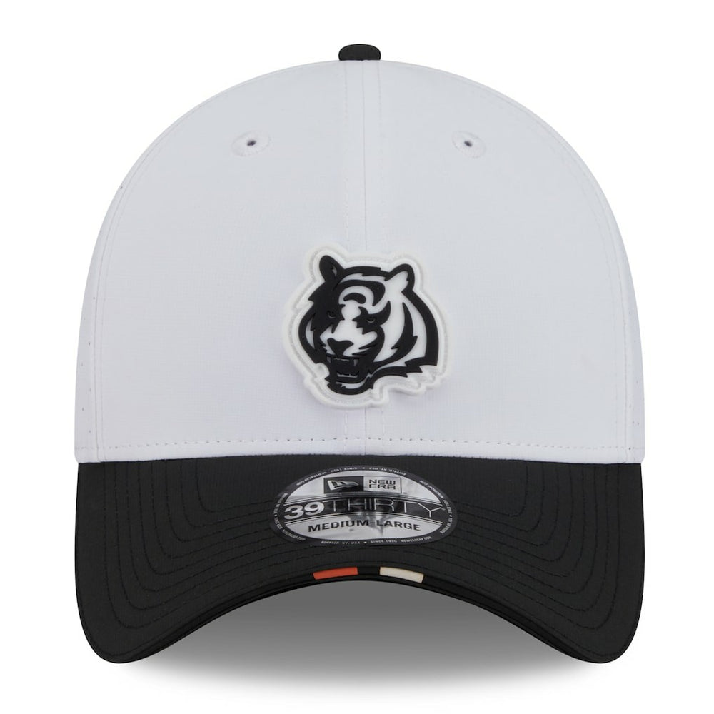 Cincinnati Bengals New Era 2025 NFL Training Camp 39THIRTY Flex Hat - White/Black Hats