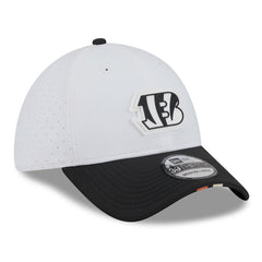 Cincinnati Bengals New Era 2025 NFL Training Camp 39THIRTY Flex Hat - White/Black Hats