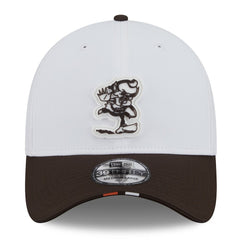 Cleveland Browns New Era 2025 NFL Training Camp Throwback Logo 39THIRTY Flex Hat - White/Brown Hats