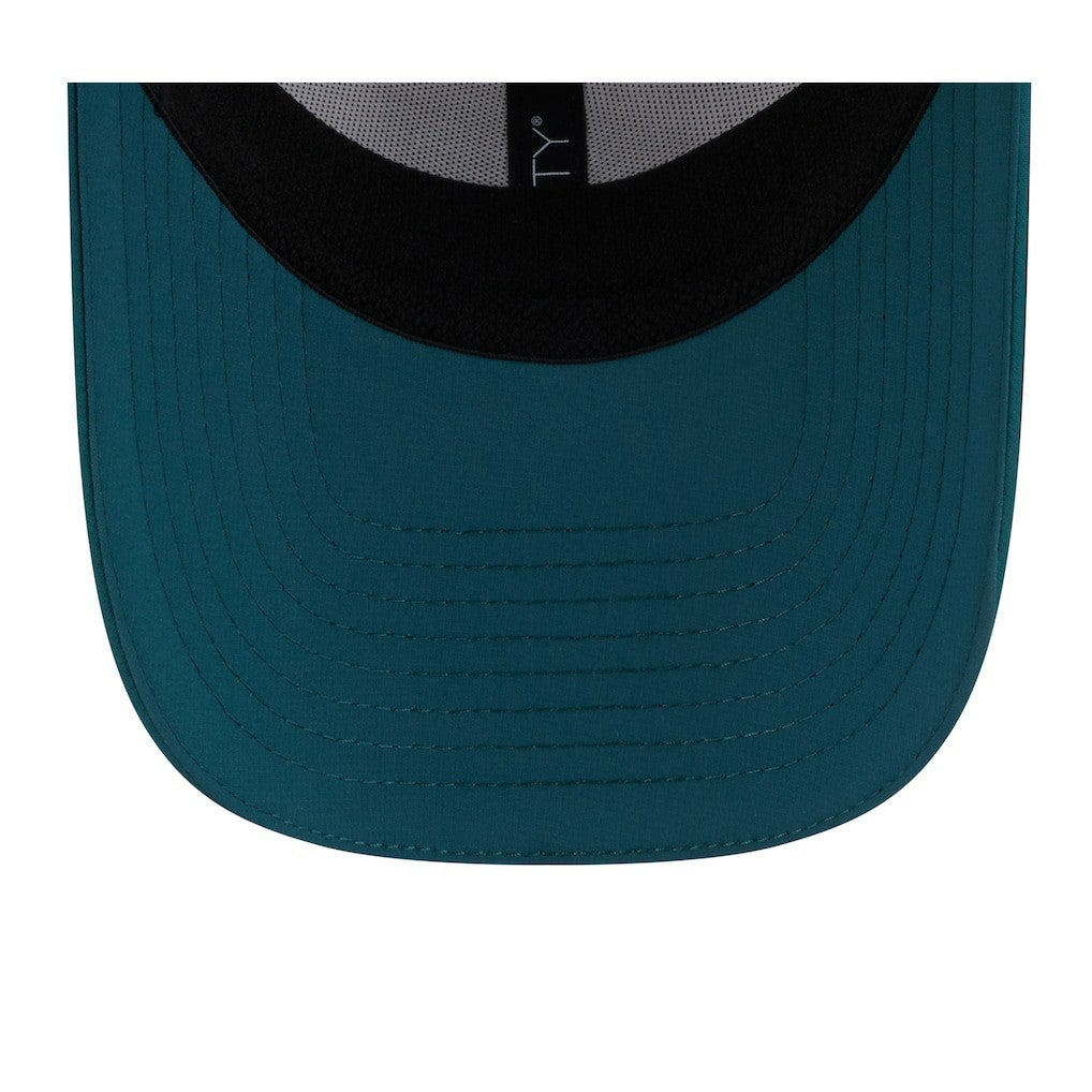 Philadelphia Eagles New Era 2025 NFL Training Camp 39THIRTY Flex Hat - White/Midnight Green Hats