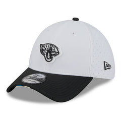 Jacksonville Jaguars New Era 2025 NFL Training Camp 39THIRTY Flex Hat - White/Black Hats
