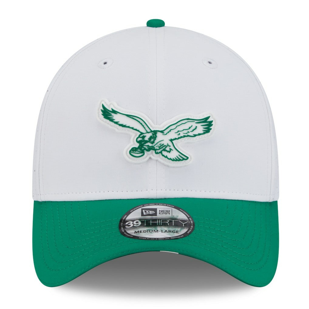 Philadelphia Eagles New Era 2025 NFL Training Camp Throwback Logo 39THIRTY Flex Hat - White/Kelly Green Hats