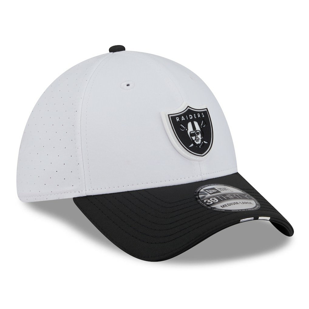 Las Vegas Raiders New Era 2025 NFL Training Camp 39THIRTY Flex Hat - White/Black Hats