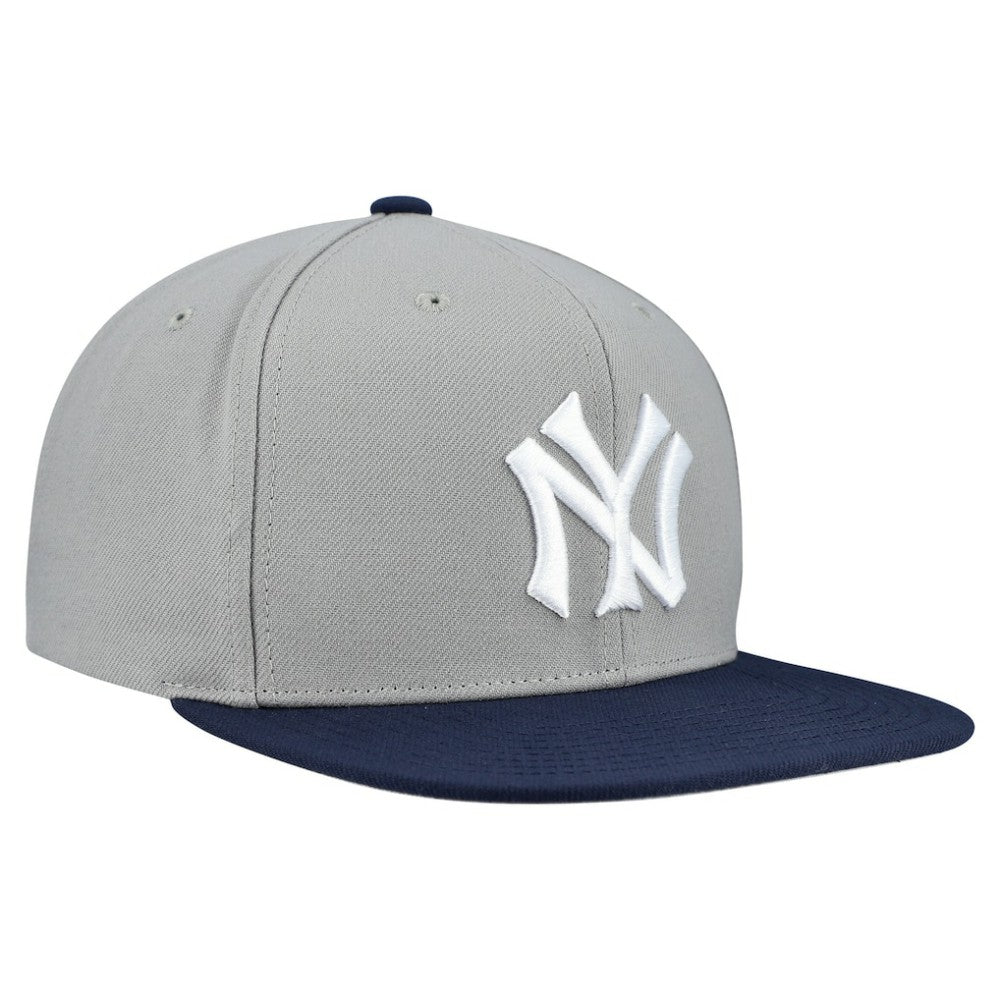 New York Yankees Mitchell & Ness Cooperstown Collection Basic Flip Snapback Hat - Gray Hats