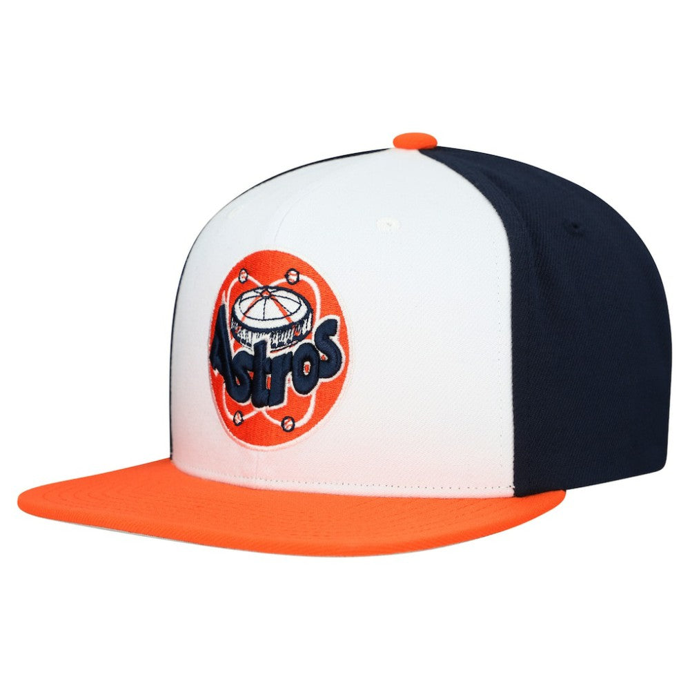Houston Astros Mitchell & Ness Cooperstown Collection Basic Flip Snapback Hat - White Hats