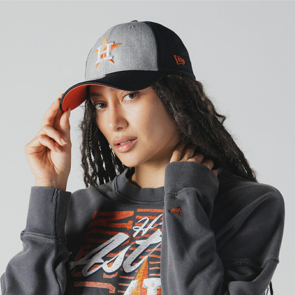 Houston Astros New Era Women's Boxy Mineral Wash Dolmen Sleeve Cropped Sweatshirt - Navy Sweatshirts